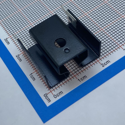 Le noir de remplacement anodisent le niveau en aluminium de disque transistorisé Ram Heatsink Vertical Mount Board de l'unité centrale de traitement RVB d'Intel